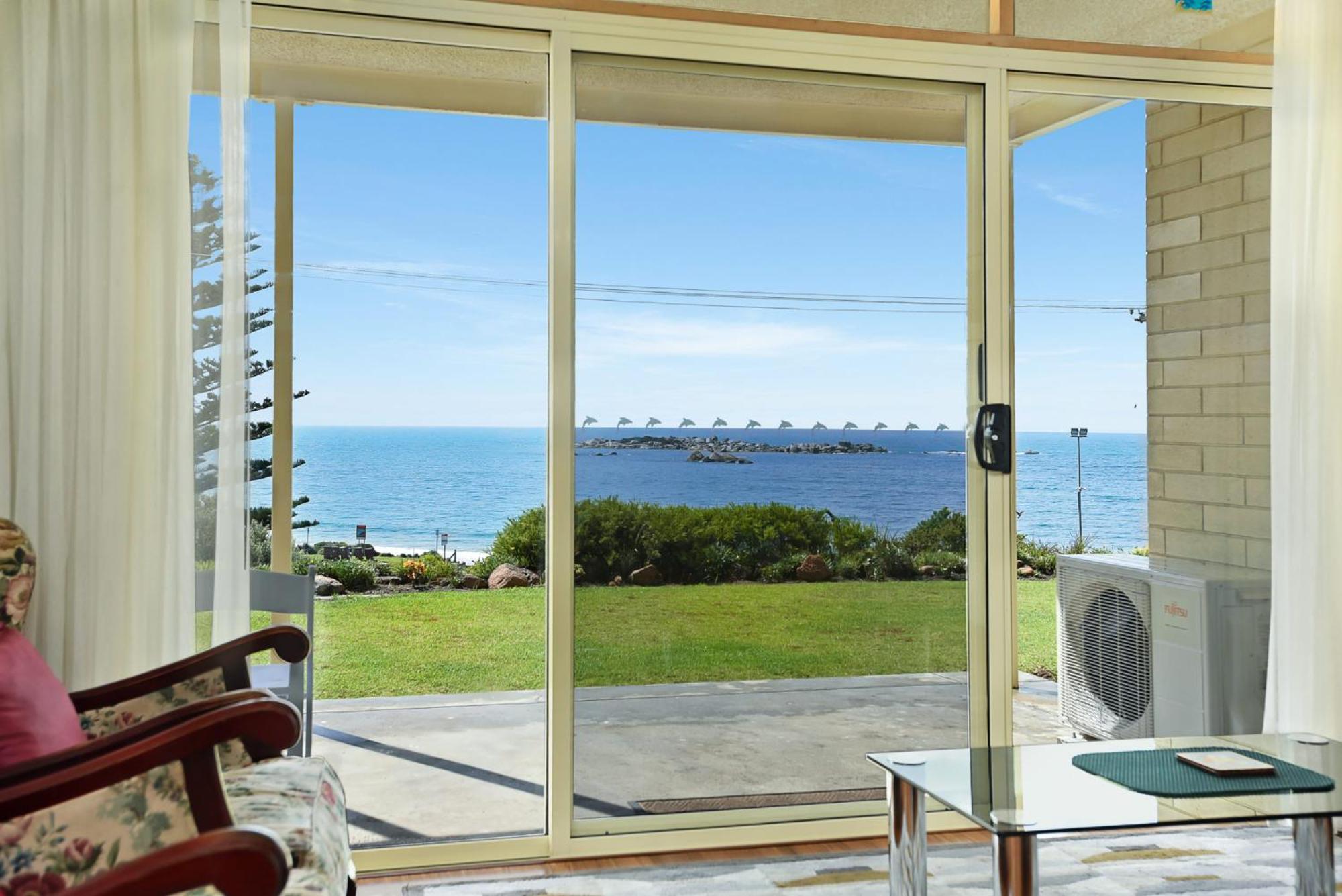 Dolphins Beachfront Apartment No 4 포트 엘리엇 외부 사진